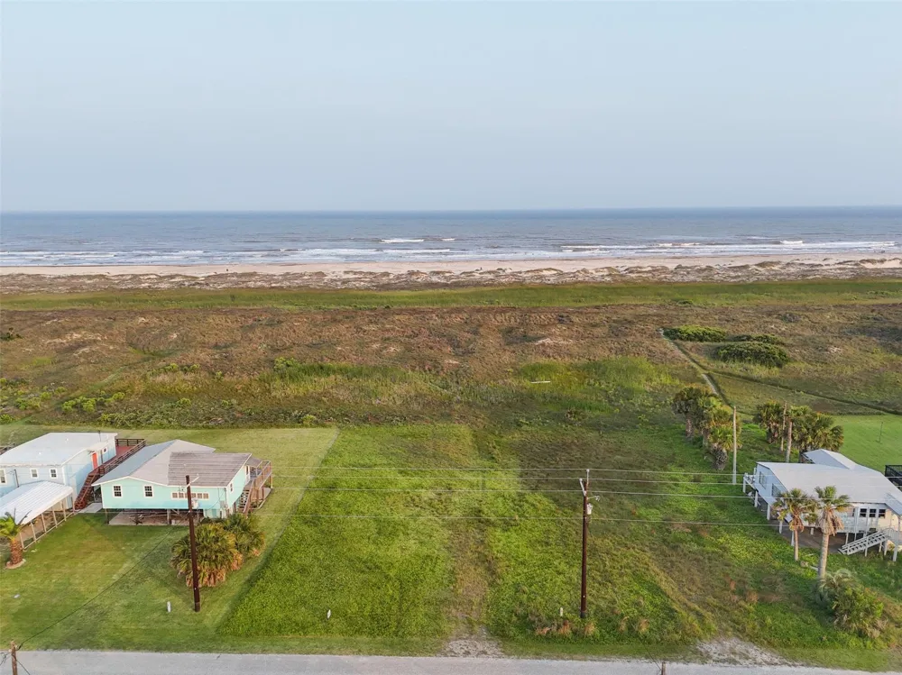 Beachfront Drive Matagorda, TX 77457