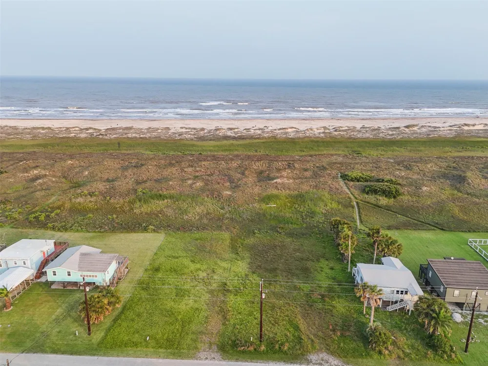 Beachfront Drive Matagorda, TX 77457