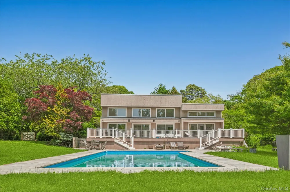251 Sebonac Road Southampton, NY 11968
