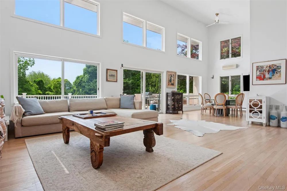 251 Sebonac Road Southampton, NY 11968