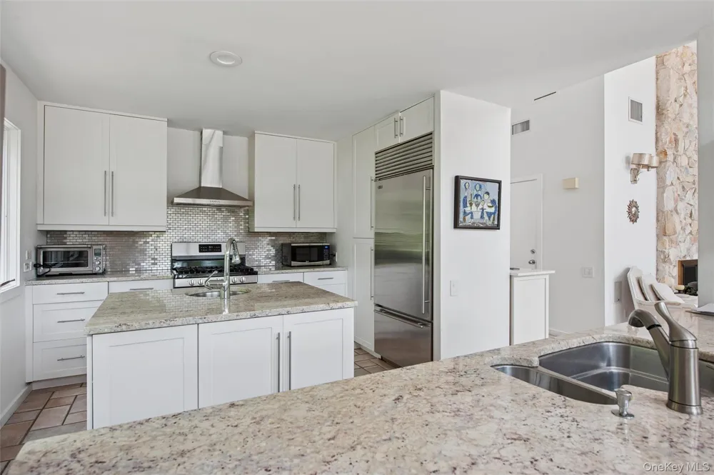 251 Sebonac Road Southampton, NY 11968