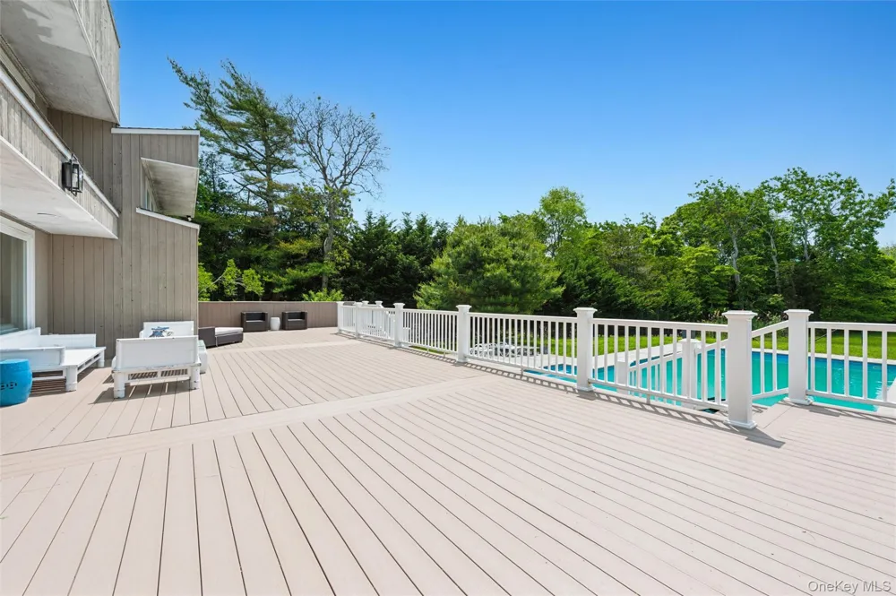 251 Sebonac Road Southampton, NY 11968