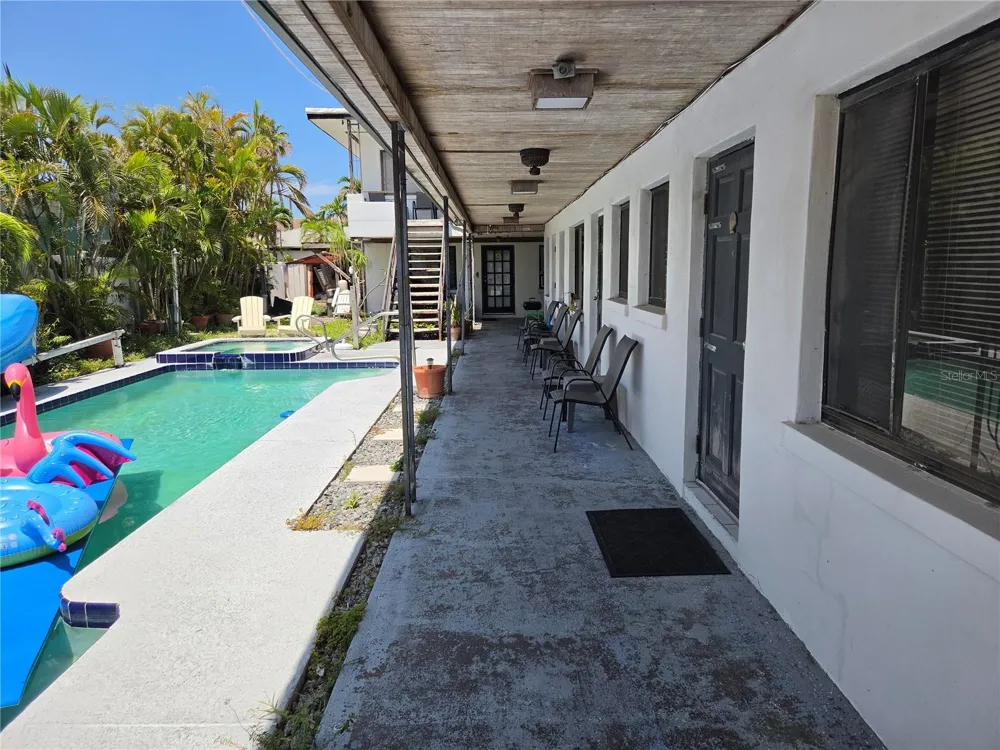 580 BAY ESPLANADE Clearwater Beach, FL 33767