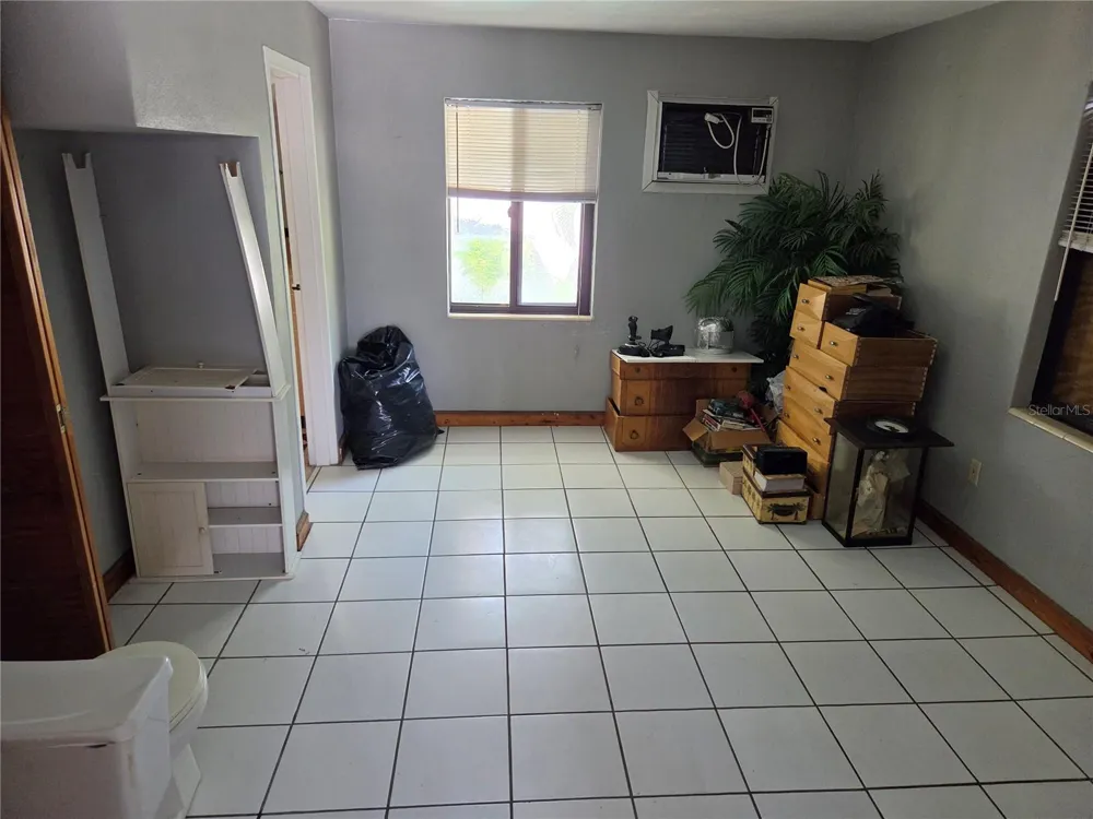 580 BAY ESPLANADE Clearwater Beach, FL 33767
