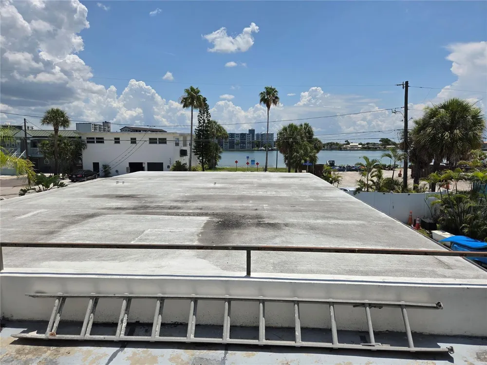 580 BAY ESPLANADE Clearwater Beach, FL 33767