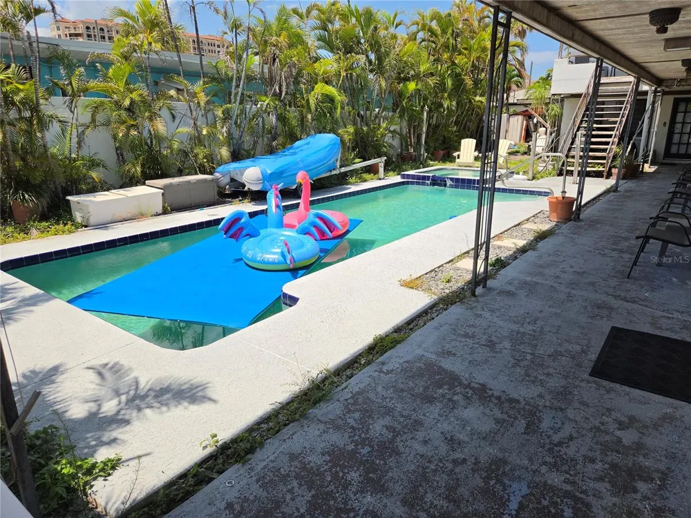 580 BAY ESPLANADE Clearwater Beach, FL 33767