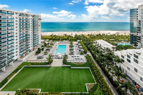 2301 Collins Ave #1538