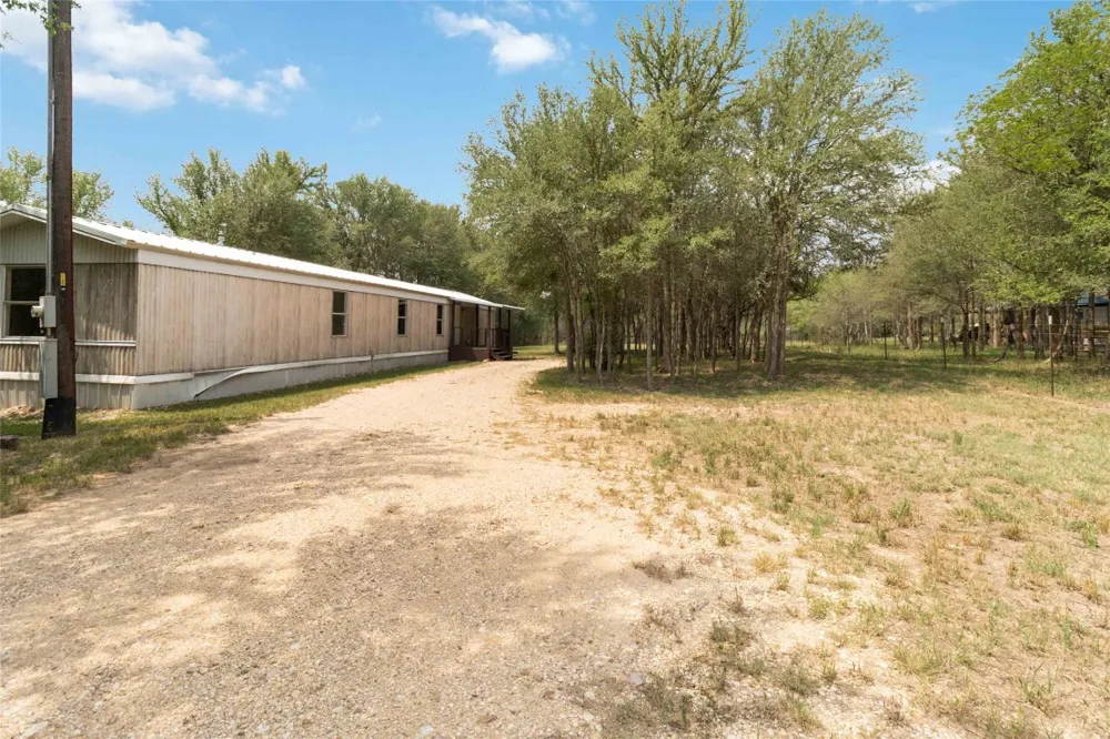 153 Cherylton Drive Red Rock, TX 78662