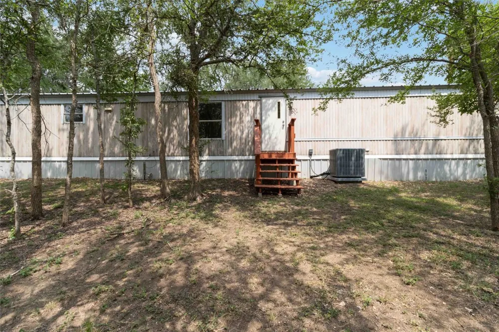 153 Cherylton Drive Red Rock, TX 78662