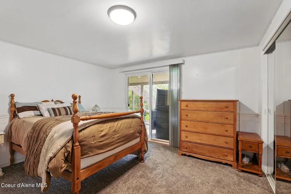 291 Comeback Bay Ln Sagle, ID 83860