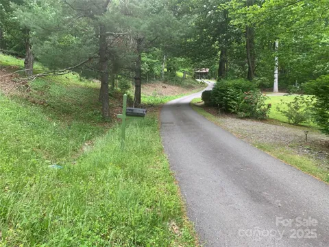 5 Friar Tuck Lane #5