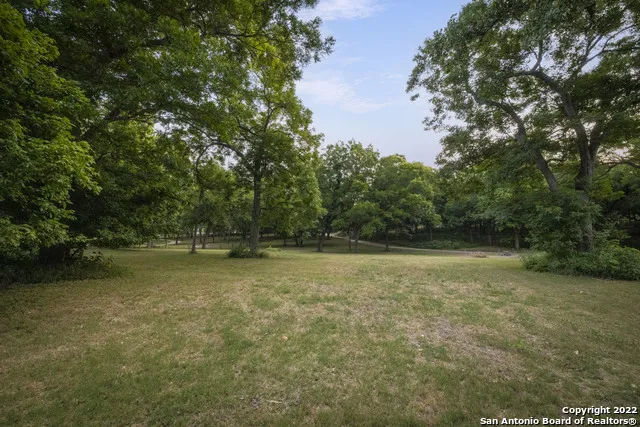1270 ervendberg New Braunfels, TX 78130