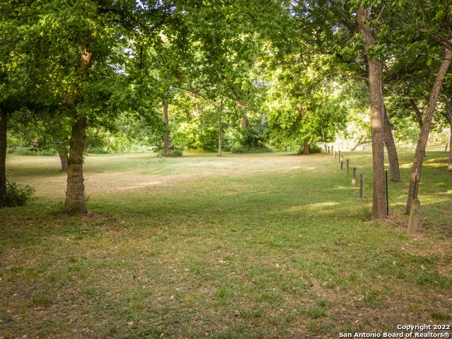 1270 ervendberg New Braunfels, TX 78130