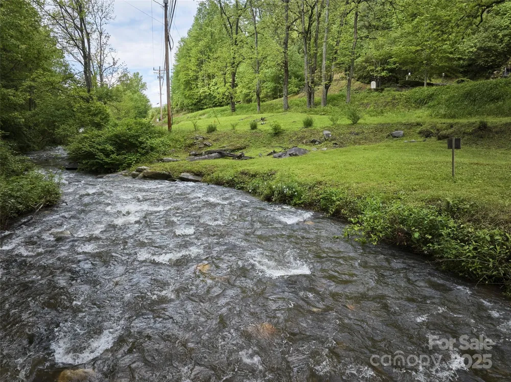 210 Conleys Creek Road Whittier, NC 28789