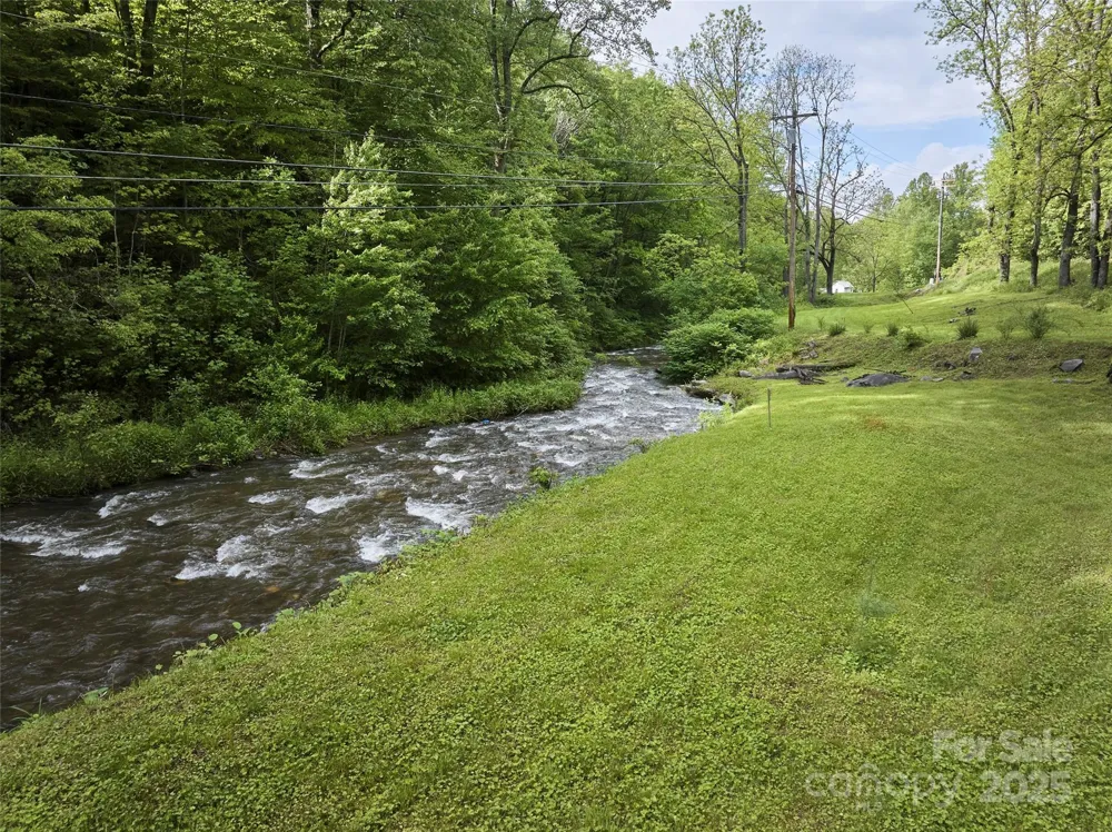 210 Conleys Creek Road Whittier, NC 28789