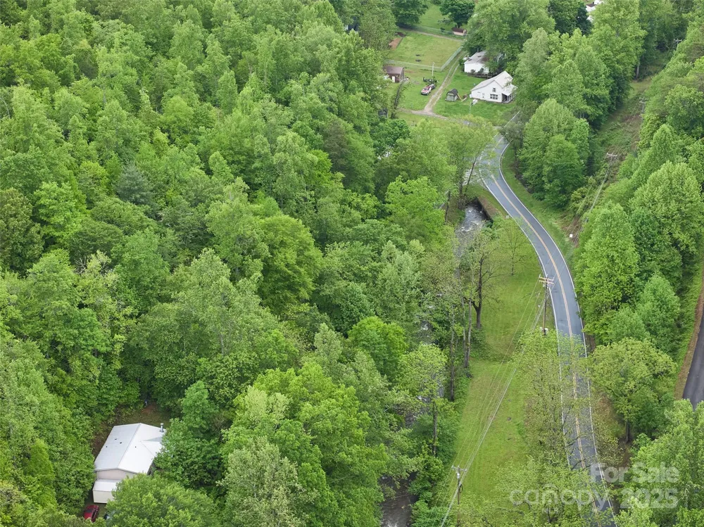 210 Conleys Creek Road Whittier, NC 28789