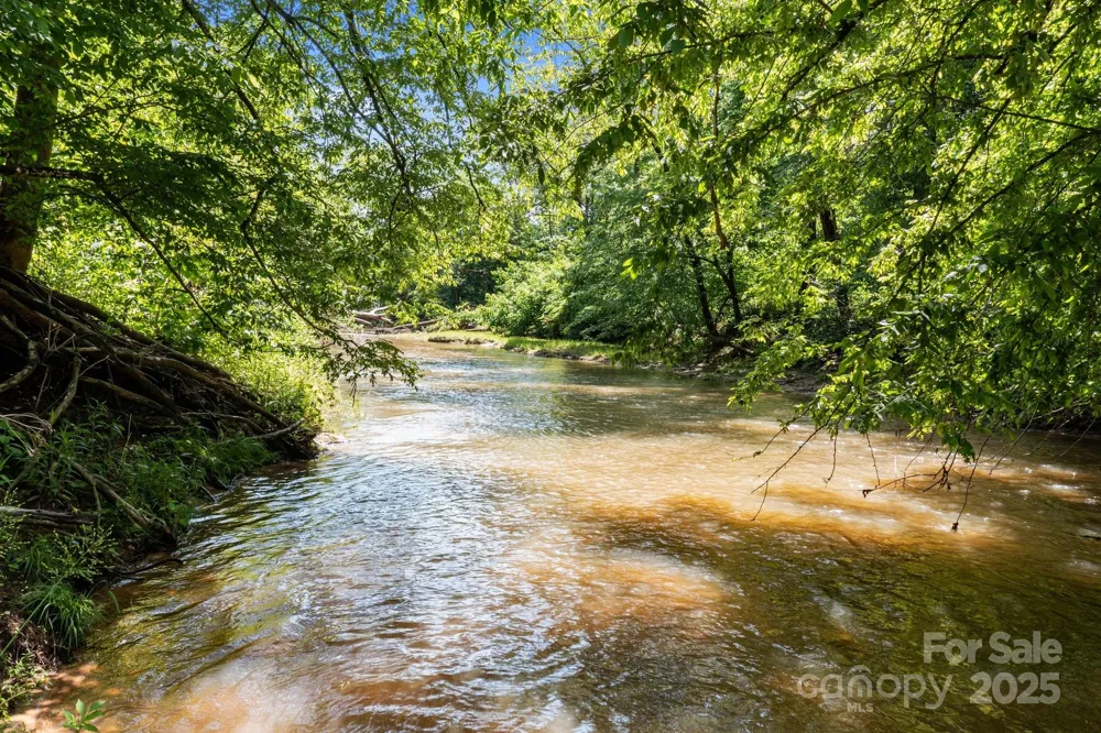 437 Linneys Mill Road Union Grove, NC 28689