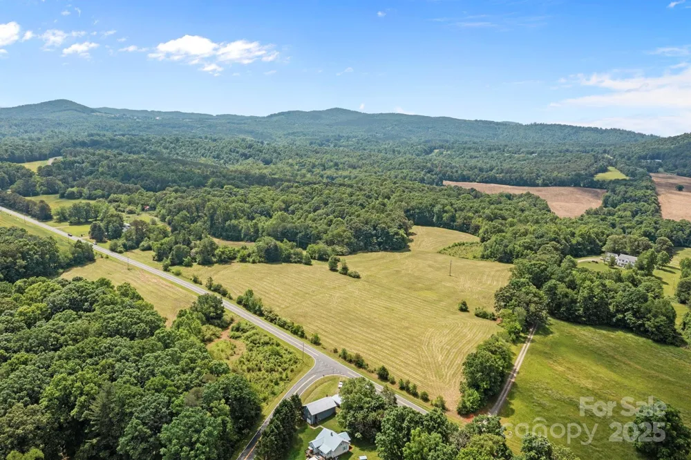 437 Linneys Mill Road Union Grove, NC 28689
