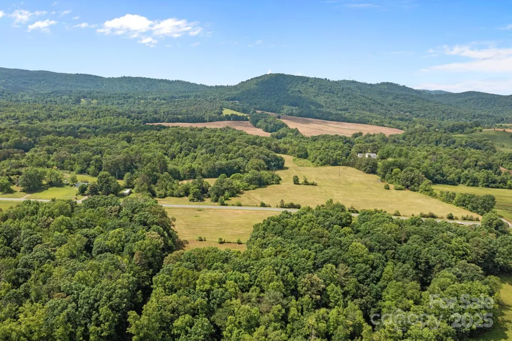 437 Linneys Mill Road Union Grove, NC 28689