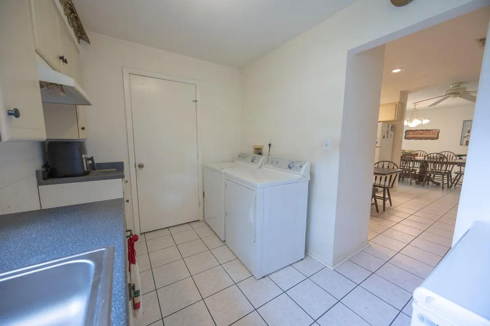 4988 Paso Fino Lane Madisonville, TX 77864
