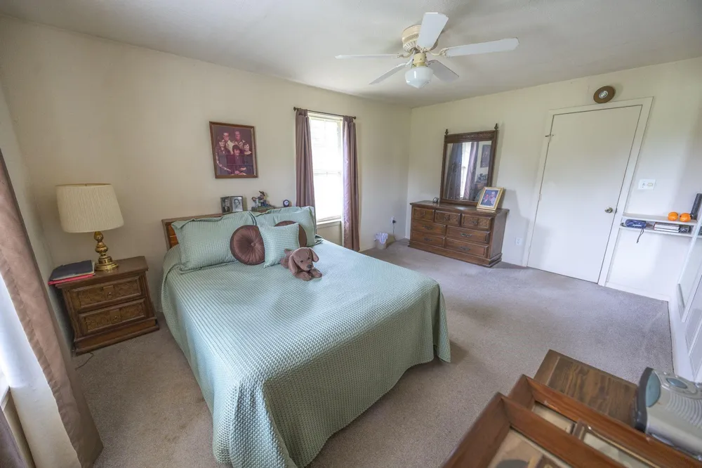 4988 Paso Fino Lane Madisonville, TX 77864