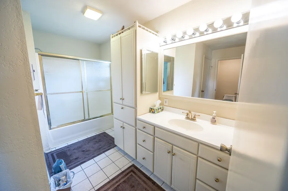 4988 Paso Fino Lane Madisonville, TX 77864
