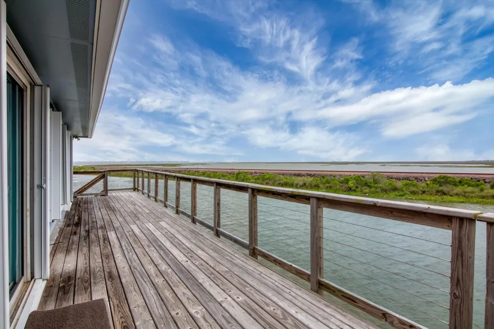 354 Ling Street Bayou Vista, TX 77563