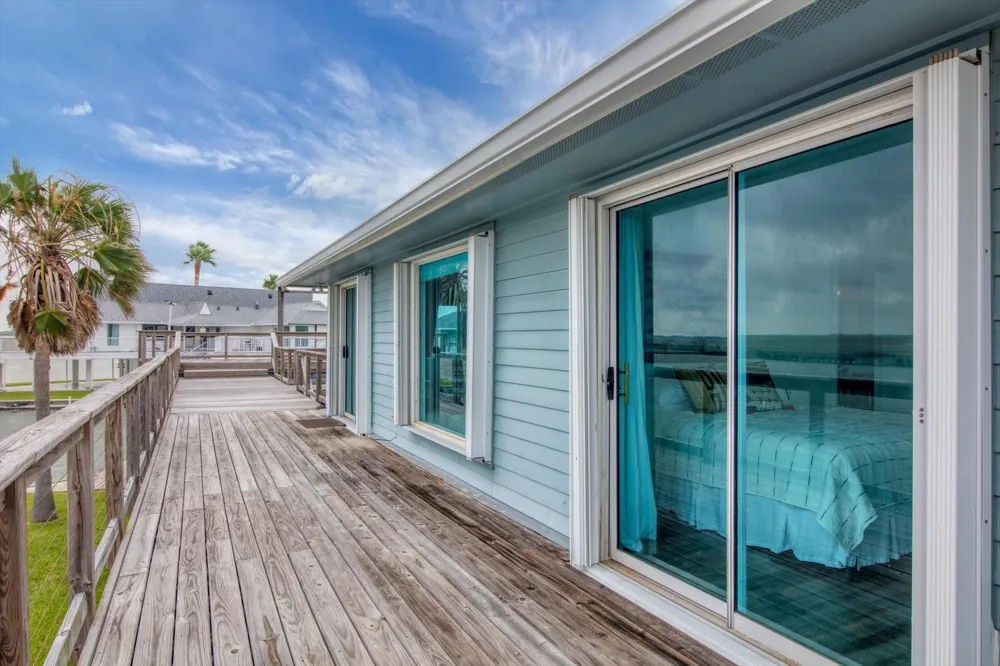 354 Ling Street Bayou Vista, TX 77563
