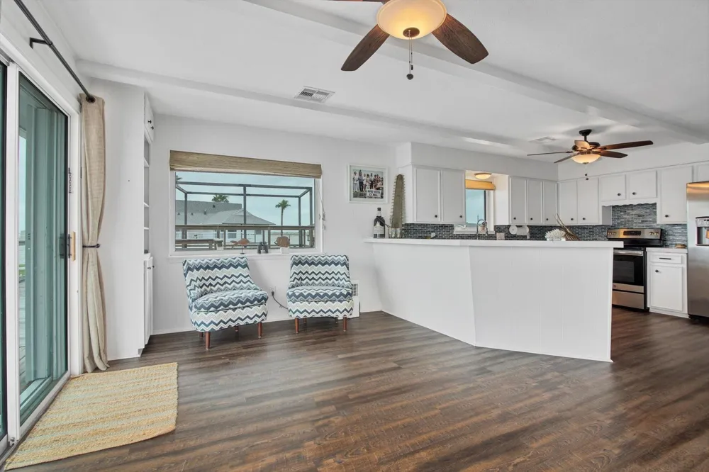 354 Ling Street Bayou Vista, TX 77563