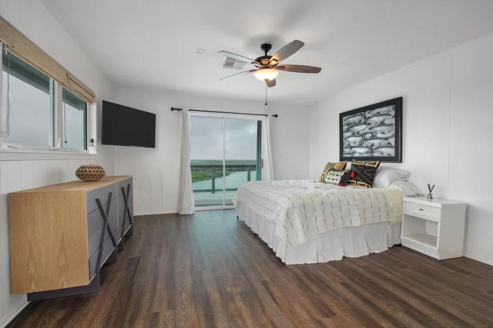 354 Ling Street Bayou Vista, TX 77563