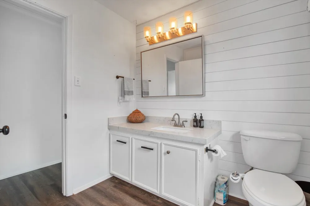 354 Ling Street Bayou Vista, TX 77563