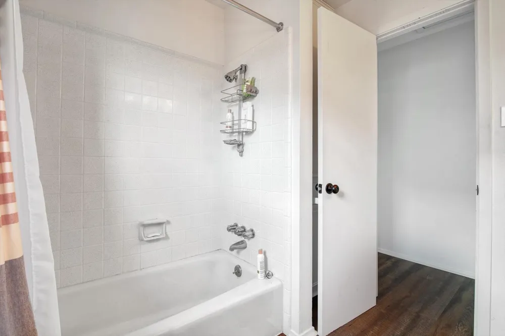 354 Ling Street Bayou Vista, TX 77563
