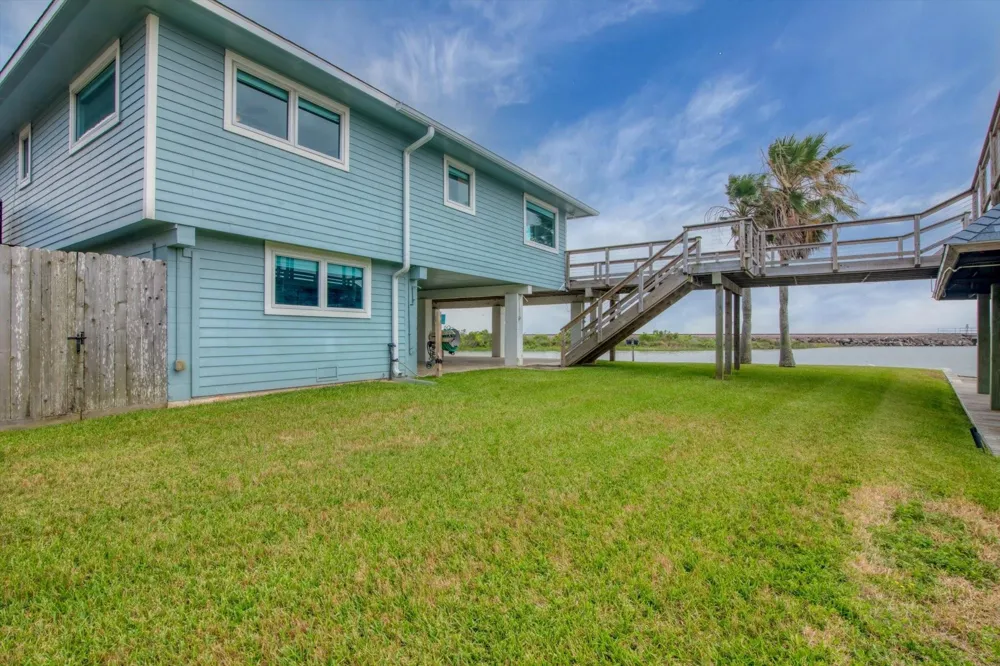 354 Ling Street Bayou Vista, TX 77563