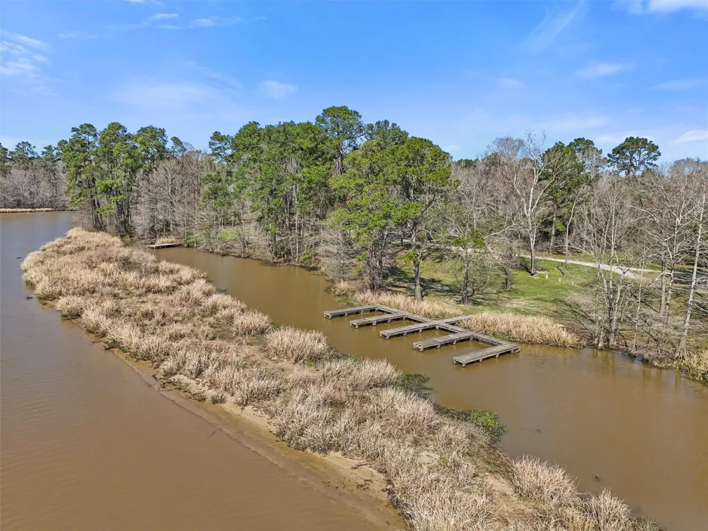 29810 Commons Superior Drive Huffman, TX 77336