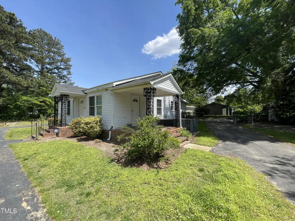 400 Field Street Cary, NC 27513