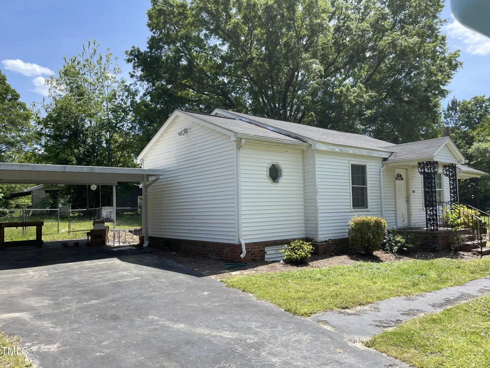 400 Field Street Cary, NC 27513