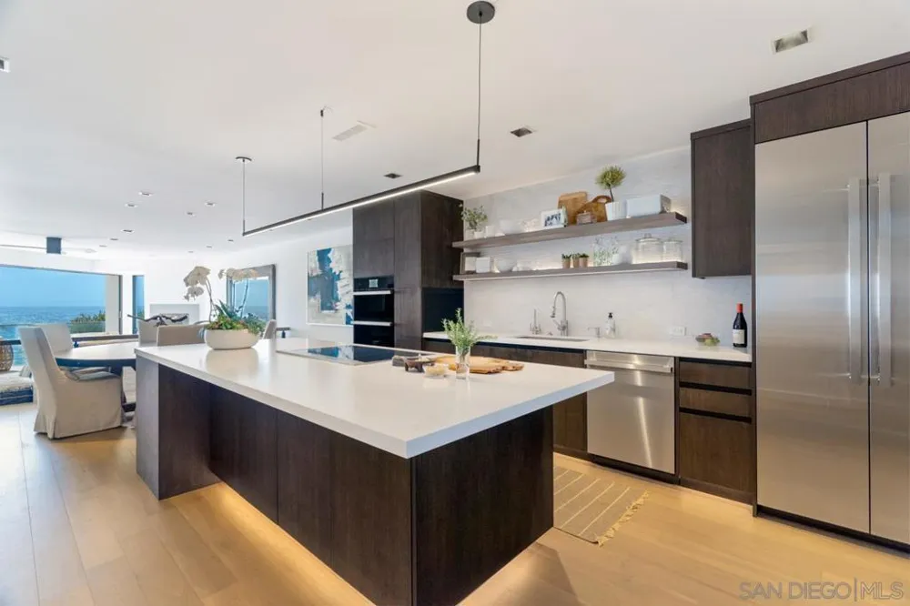 135 S Sierra Ave #32 Solana Beach, CA 92075