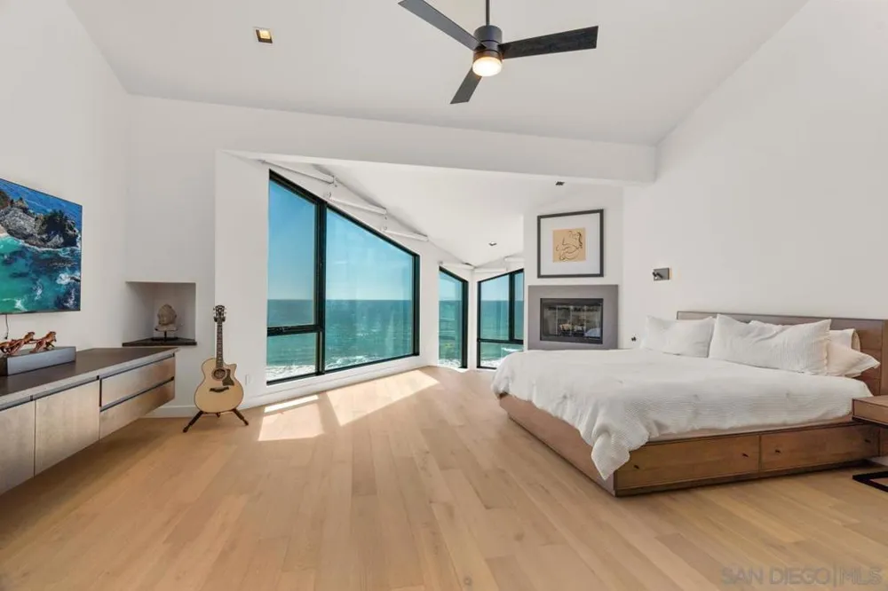 135 S Sierra Ave #32 Solana Beach, CA 92075