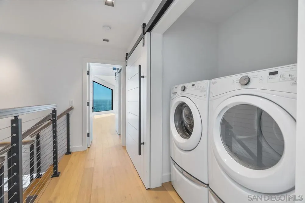 135 S Sierra Ave #32 Solana Beach, CA 92075