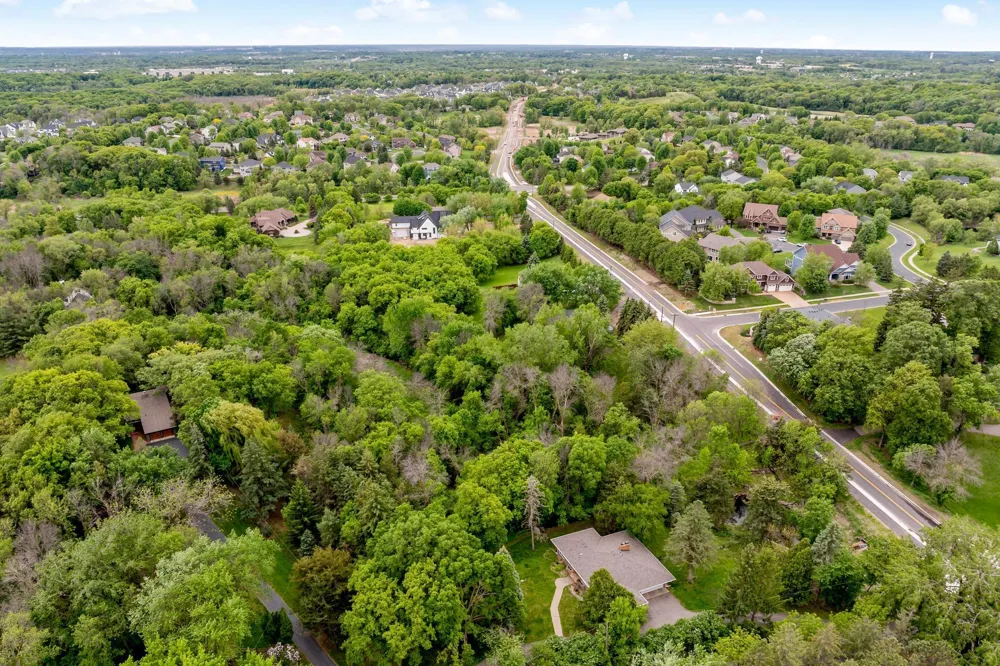 6591 Galpin Boulevard Chanhassen, MN 55331