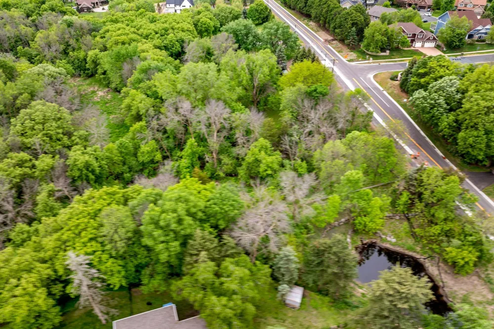 6591 Galpin Boulevard Chanhassen, MN 55331