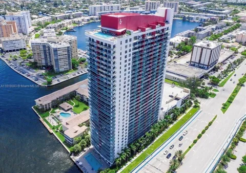 2602 E Hallandale Beach Blvd #R807