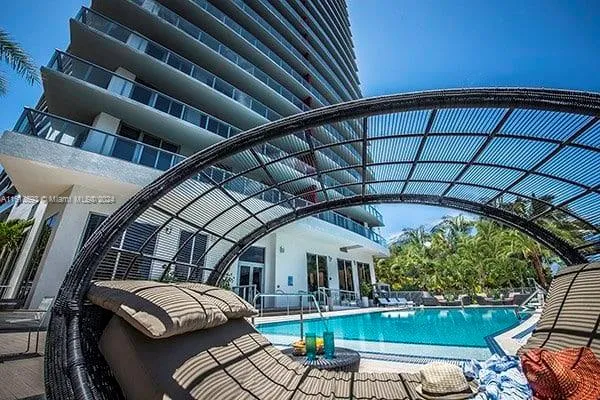 2602 E Hallandale Beach Blvd #R807 Hallandale Beach, FL 33009