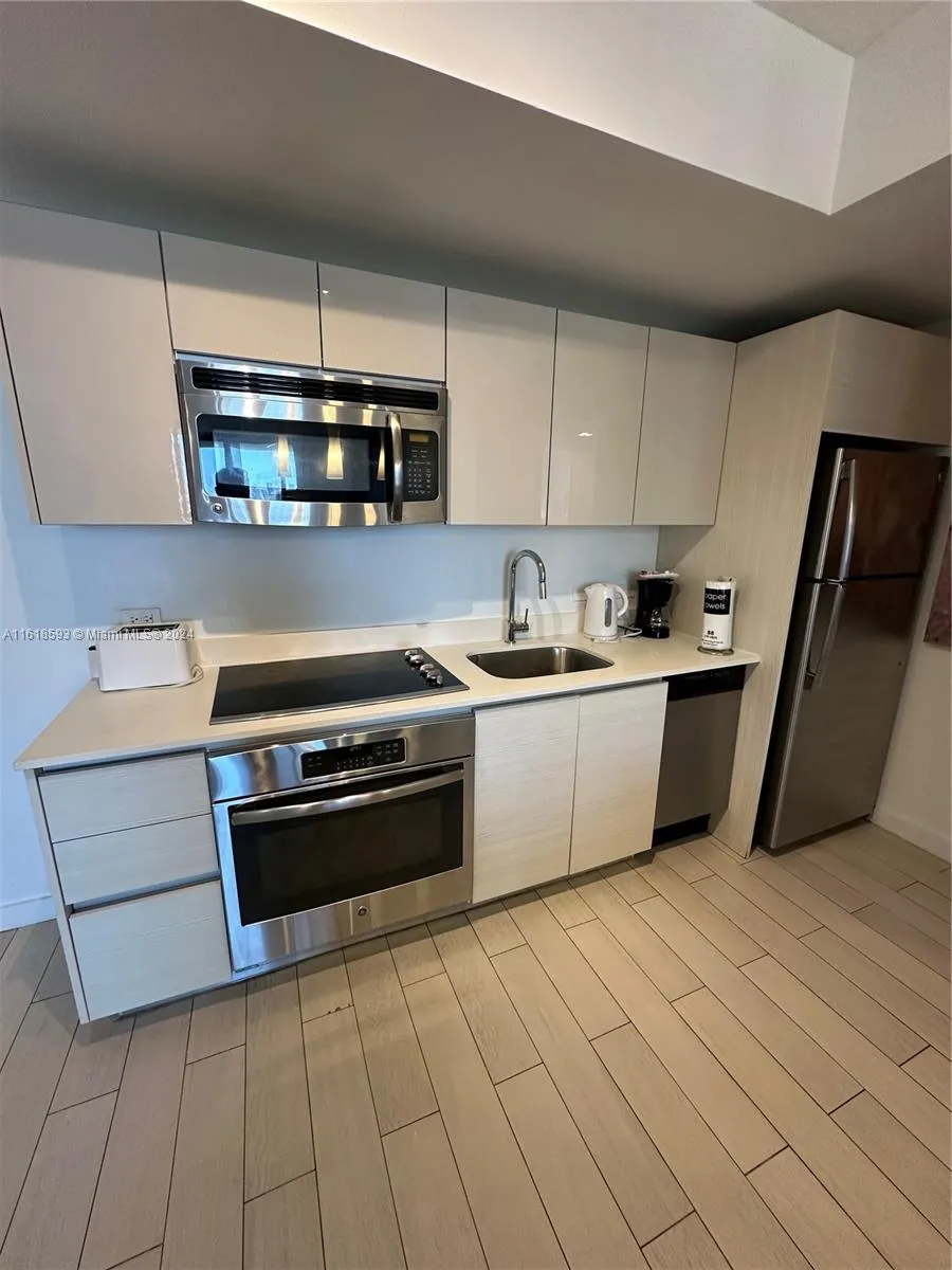2602 E Hallandale Beach Blvd #R807 Hallandale Beach, FL 33009