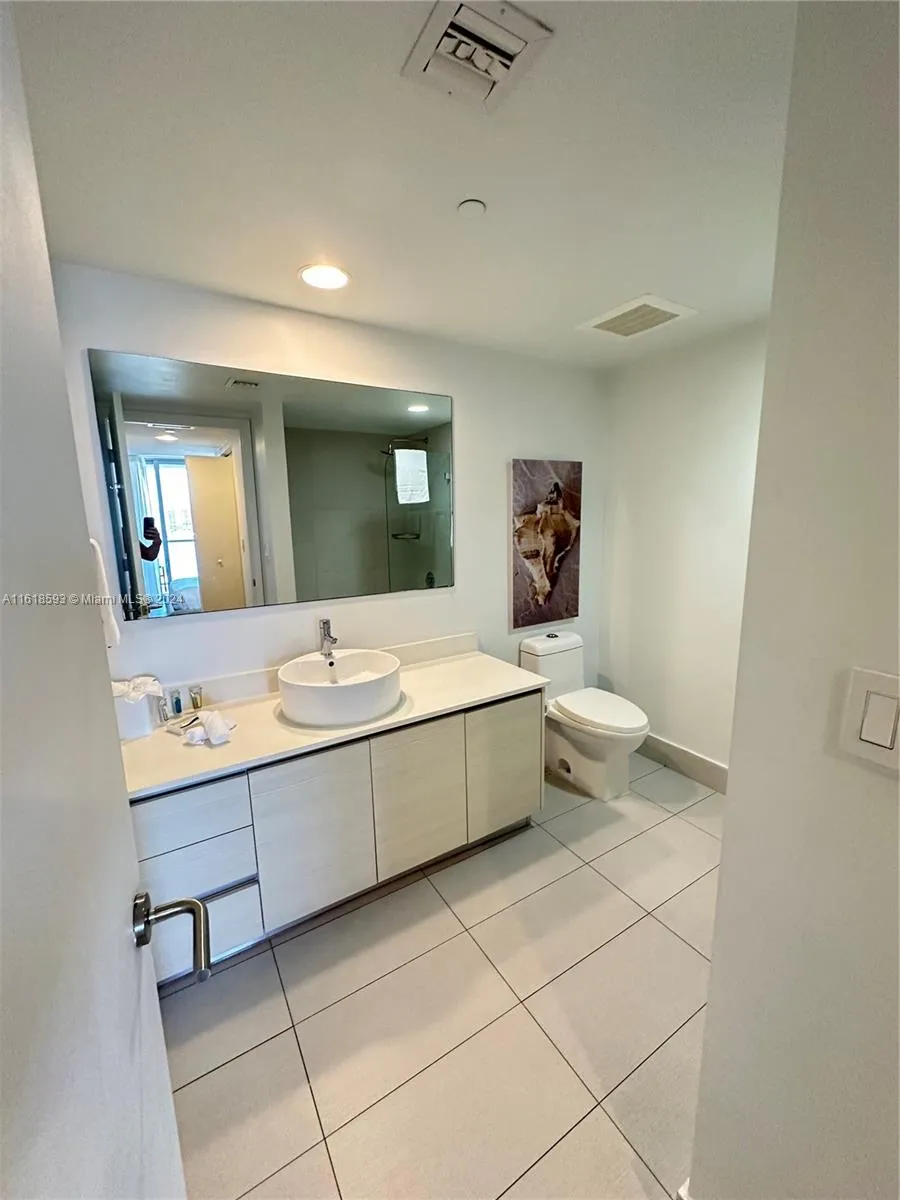2602 E Hallandale Beach Blvd #R807 Hallandale Beach, FL 33009