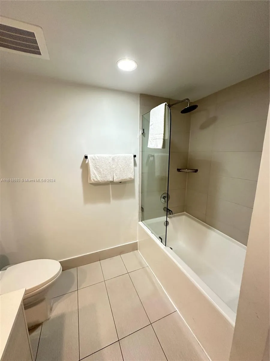 2602 E Hallandale Beach Blvd #R807 Hallandale Beach, FL 33009