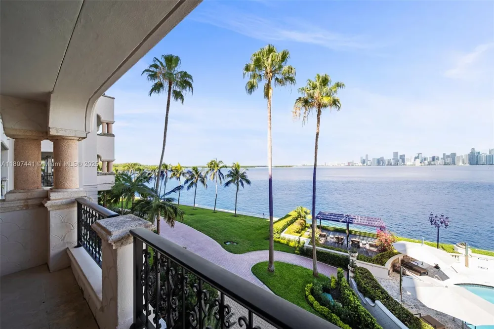 5235 Fisher Island Dr #5235 Miami Beach, FL 33109
