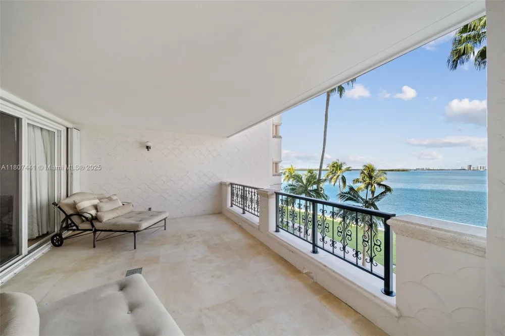 5235 Fisher Island Dr #5235 Miami Beach, FL 33109
