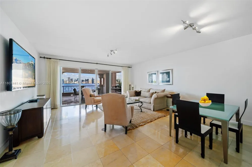 5235 Fisher Island Dr #5235 Miami Beach, FL 33109