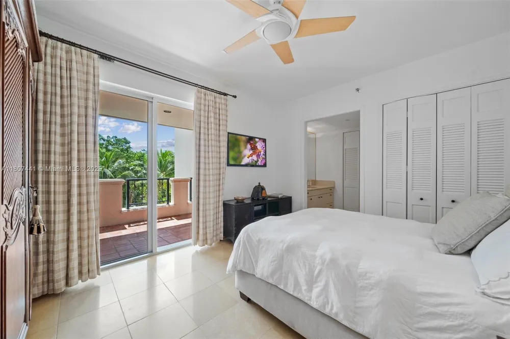 5235 Fisher Island Dr #5235 Miami Beach, FL 33109